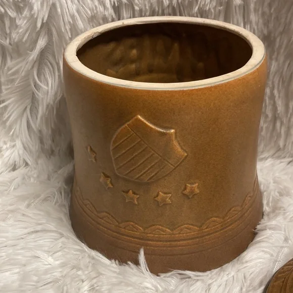 Vintage Liberty Antique Cookie Jar - Picture 4 of 8